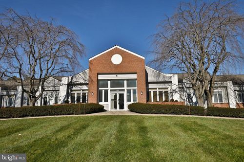 408 Executive Dr, LANGHORNE, PA, 19047-8003 | Card Image