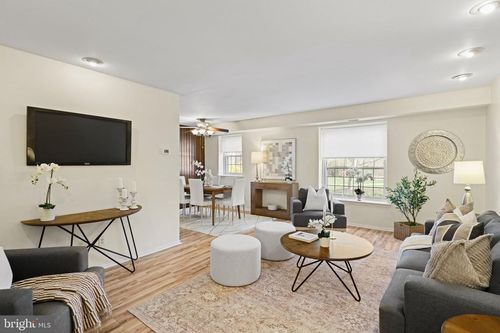 316a-4000 Gypsy Ln, PHILADELPHIA, PA, 19129-5460 | Card Image