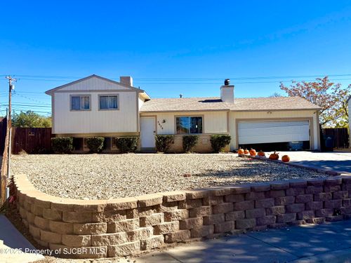 2636 E 24th St, Farmington, NM, 87401-4414 | Card Image