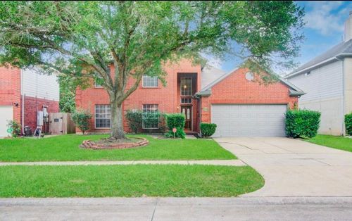 911 E Hampton Dr, Pearland, TX, 77584-7616 | Card Image