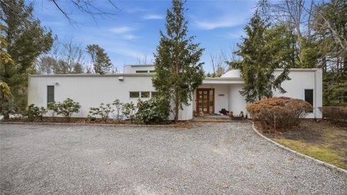 15 Blueberry Ln, Quogue, NY, 11959-4219 | Card Image