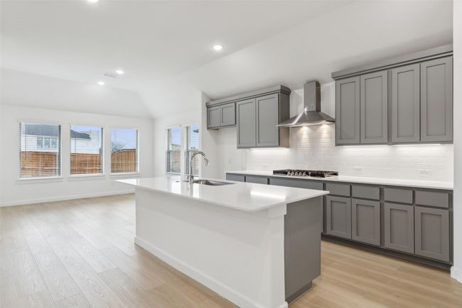 569 Moonrise St, House other with 4 bedrooms, 3 bathrooms and null parking in Waxahachie TX | Image 4