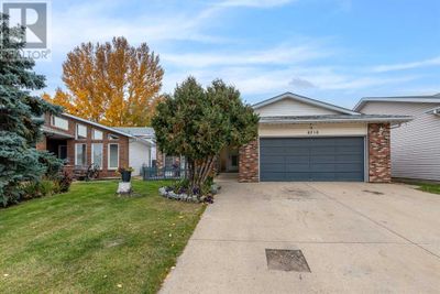 5310 26 Street Close, House other with 5 bedrooms, 3 bathrooms and 4 parking in Lloydminster AB | Image 1