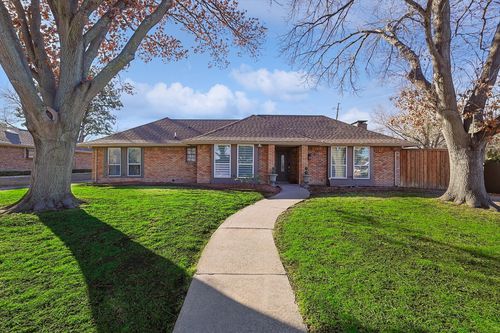 3209 Treehouse Ln, Plano, TX, 75075-4401 | Card Image