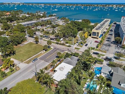 400 45th St, West Palm Beach, FL, 33407-2924 | Card Image