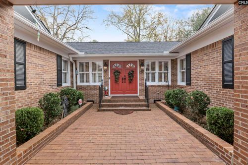 131 Chesnut St, Camden, SC, 29020-2909 | Card Image