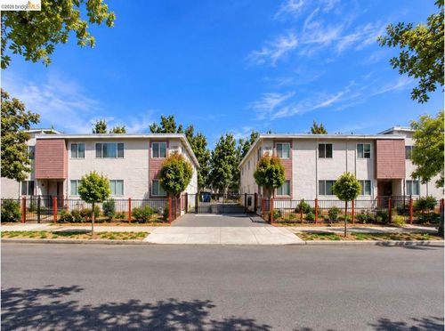2223 Bonar St, Berkeley, CA, 94702-1862 | Card Image