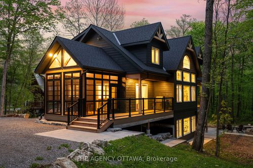 36 Crestview Dr, Calabogie, ON, K0J1H0 | Card Image