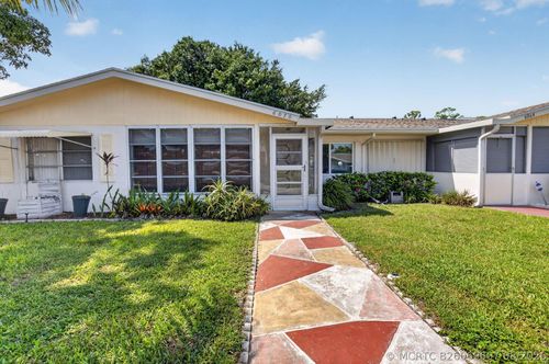 6070 La Palma Ln, Delray Beach, FL, 33484-2528 | Card Image