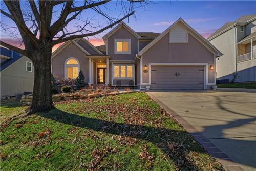 3312 S Prescott Ave, Blue Springs, MO, 64015-1123 | Card Image