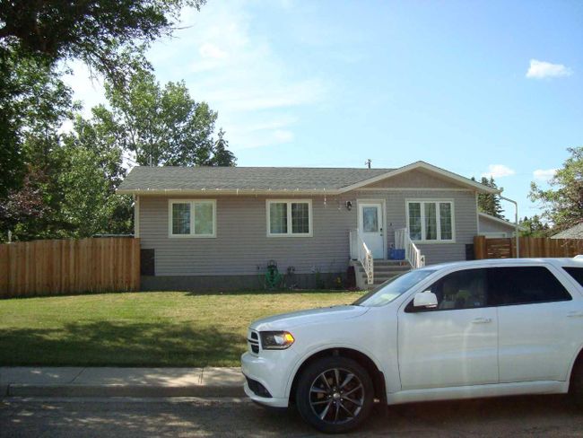 2 Evron Pl, House other with 4 bedrooms, 3 bathrooms and 4 parking in Trochu AB | Image 13