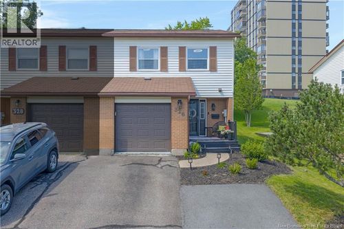 326 Woodward Ave, Saint John, NB, E2K4R1 | Card Image