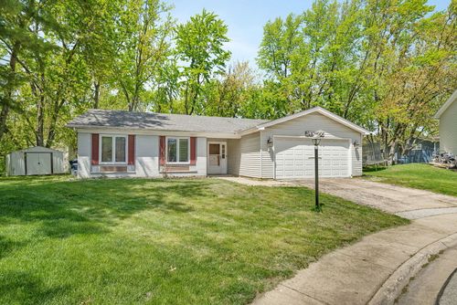 24W500 Seabrook Ct, Naperville, IL, 60540-3844 | Card Image