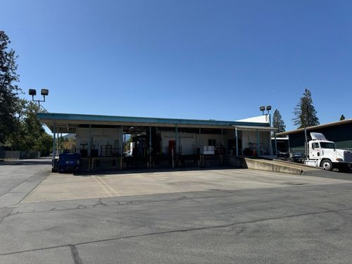 1686 Se N St, Grants Pass, OR, 97526-4028 | Card Image