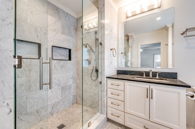Primary Bath | Image 17