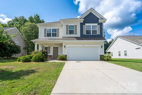 312 Settlers Grove Ln, Salisbury, NC, 28146-1495 | Card Image