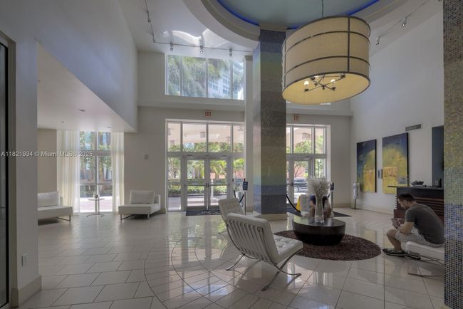 APT-626 - 2000 N Bayshore Dr, Condo with 1 bedrooms, 1 bathrooms and null parking in Miami FL | Image 18