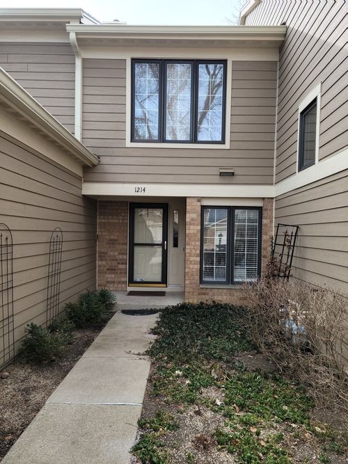 1-1214 Gulfstream Pkwy, Libertyville, IL, 60048-5203 | Card Image