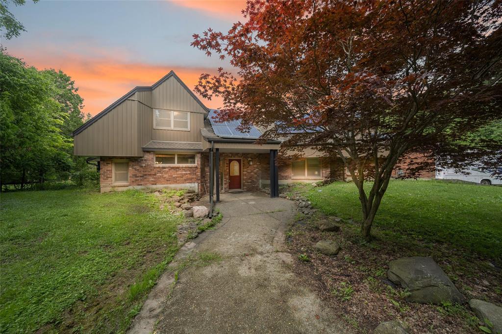 Residential in Lambton Shores 5