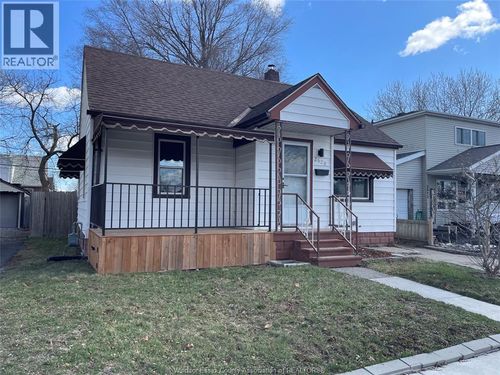 2628 Alexis Rd, Windsor, ON, N8W3Z9 | Card Image