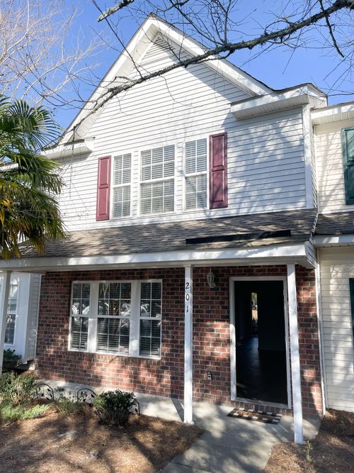 201 Yellow Hawthorn Cir, Summerville, SC, 29483-1633 | Card Image