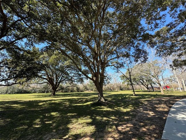 8860 County Road 400, House other with 0 bedrooms, 1 bathrooms and null parking in Brazoria TX | Image 14