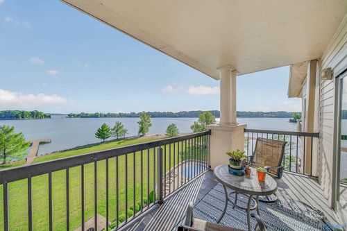 ph-f-12100 Two Rivers Dr, Athens, AL, 35611-8655 | Card Image