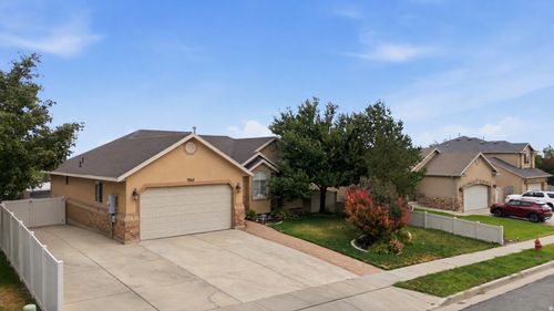 7043 S Sorrento Way, West Jordan, UT, 84081-8184 | Card Image