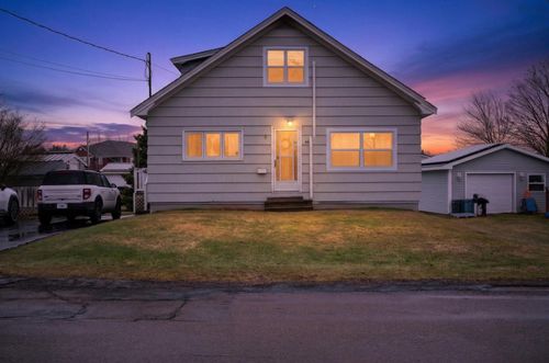 46 Lockhart Ave, Truro, NS, B2N5P7 | Card Image