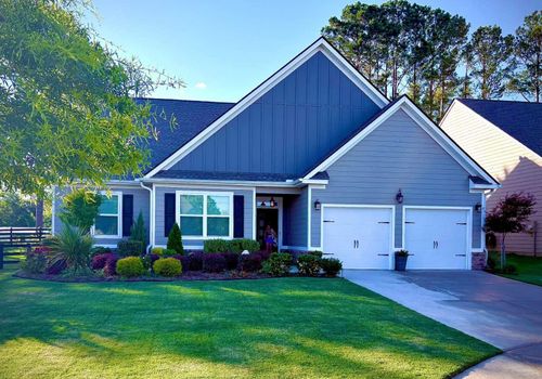 1041 Creekwood Cir, Madison, GA, 30650-5077 | Card Image