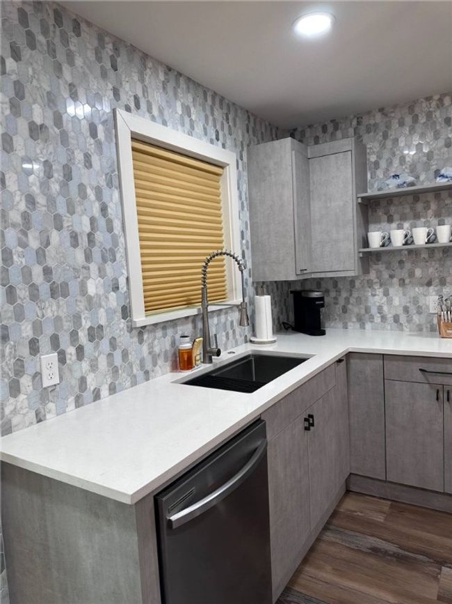 APT-3 - 1601 Ocean Dr, Condo with 2 bedrooms, 0 bathrooms and null parking in Corpus Christi TX | Image 16