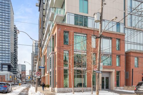 th1-220 George St, Toronto, ON, M5A2N1 | Card Image