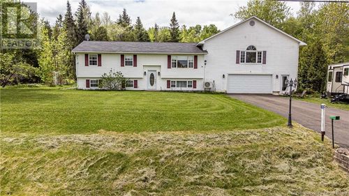 10 Alexander St, Burton, NB, E2V3A9 | Card Image