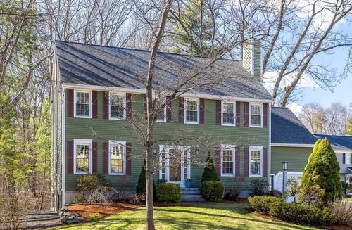 36 Lindsay Ln, Reading, MA, 01867-1268 | Card Image