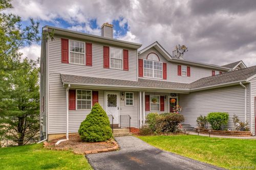 98 Lois Ln, Monroe, NY, 10950-4146 | Card Image