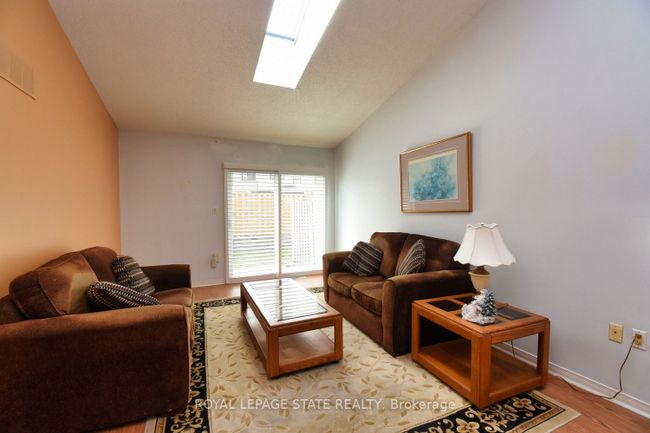 9 - 60 Rice Ave, Condo with 2 bedrooms, 1 bathrooms and 4 parking in Hamilton ON | Image 11