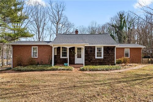 1742 Thompson Dr, Winston Salem, NC, 27127-5814 | Card Image