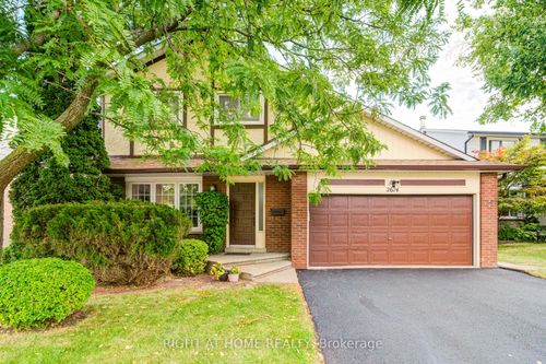 2674 Constable Rd, Mississauga, ON, L5J1W4 | Card Image