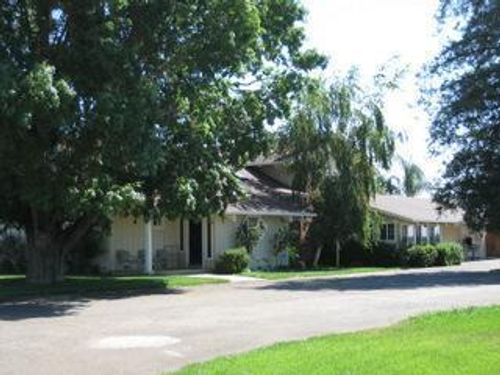 23324 N Dustin Rd, Acampo, CA, 95220-9627 | Card Image