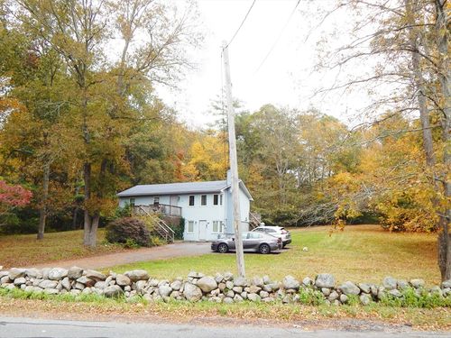 300 High Hill Rd, Dartmouth, MA, 02747-1317 | Card Image