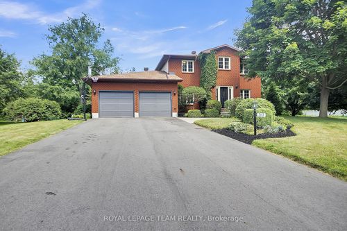 7117 Quinnfield Way, Greely, ON, K4P1B6 | Card Image
