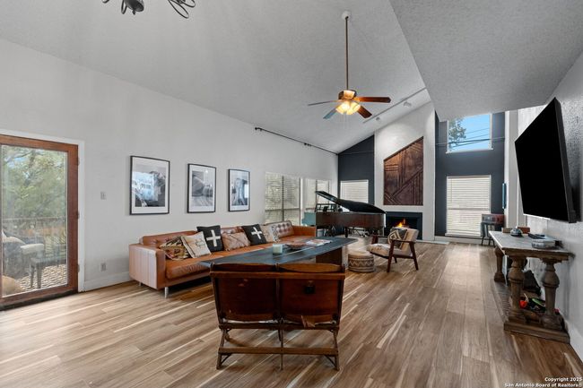 30650 Wildcat Dr, House other with 3 bedrooms, 2 bathrooms and null parking in Bulverde TX | Image 8