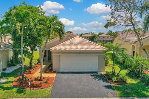 4394-4394 Mahogany Ridge Dr, Weston, FL, 33331-3829 | Card Image