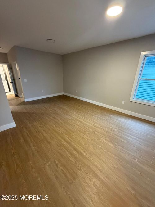 142 State St, Perth Amboy, NJ, 08861-4695 | Card Image