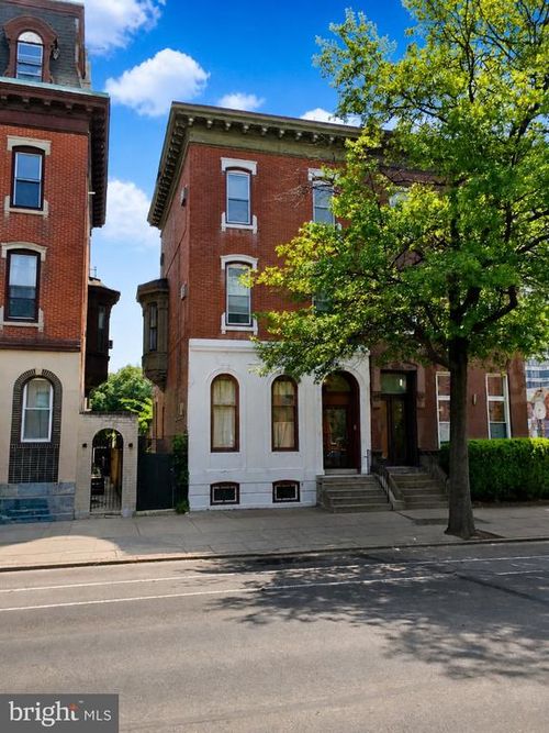 2f-1916 Spring Garden St, PHILADELPHIA, PA, 19130-3856 | Card Image
