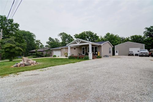 530 Sunset Dr, Mt Zion, IL, 62549-1523 | Card Image