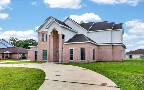 2720 Cedarlawn Dr, Marrero, LA, 70072-5414 | Card Image