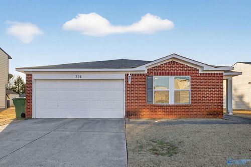 306 Kenneth Blvd Nw, Madison, AL, 35757-6953 | Card Image