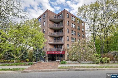 1450 Palisade Ave, Fort Lee, NJ, 07024-5212 | Card Image