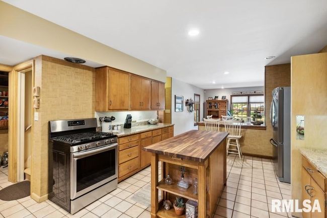 1570 N Academy St, House other with 5 bedrooms, 4 bathrooms and null parking in Galesburg IL | Image 29